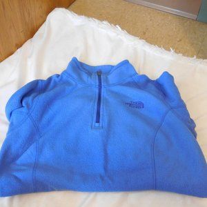 Light blue North Face Size small Fleece 3/4 zip
